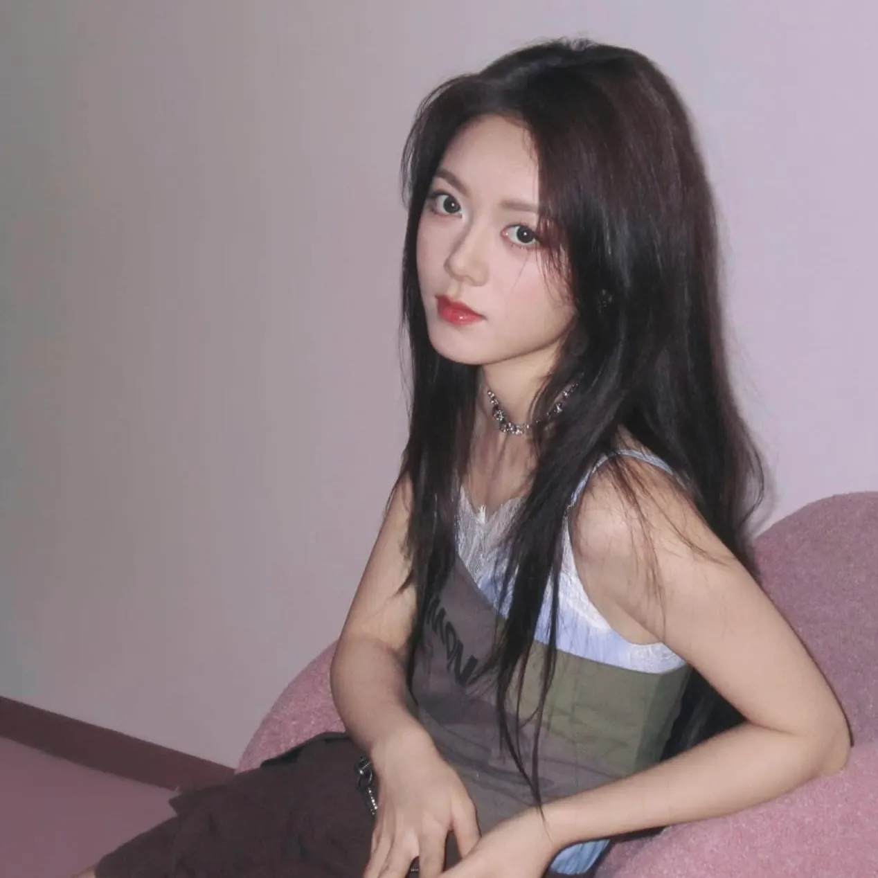 Triệu Kim Mạch xinh đẹp trong hình ảnh đời thường.