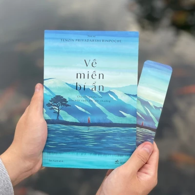 Tôn sư Tenzin Priyadarshi Rinpoche ra mắt sách Về miền bí ẩn