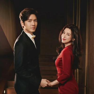 Phim Trung "Mật Ngữ Kỷ" khắc họa sự thật về hôn nhân và khủng hoảng tuổi trung niên.