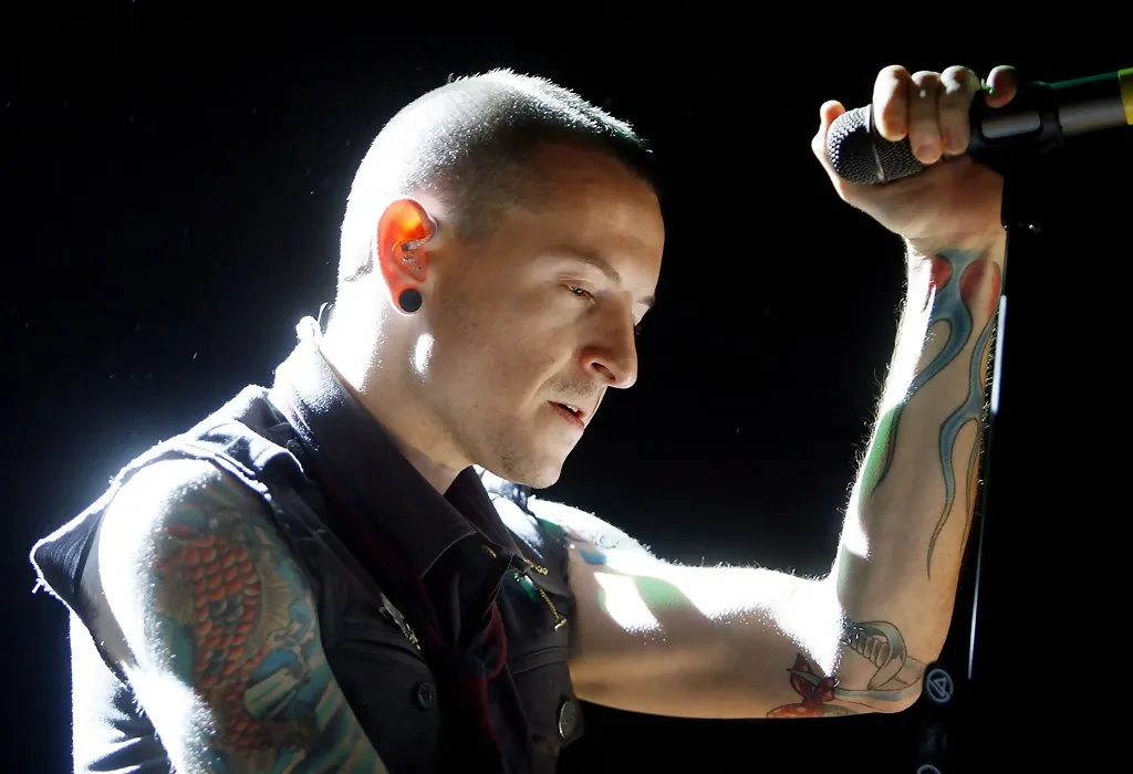 Chester Bennington đã ra đi