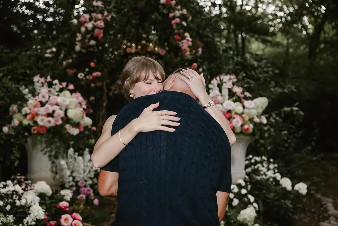 taylor swift và travis kelce đính hôn