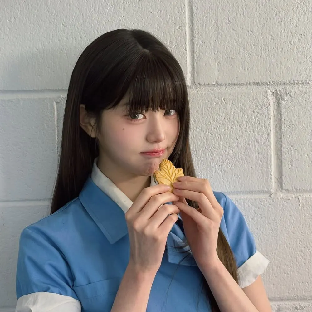 jang wonyoung ăn bánh kem chứa Lactose