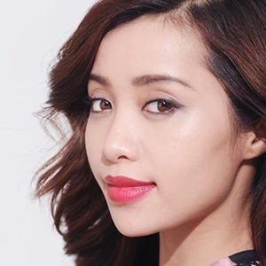 Hiện tượng youtube Michelle Phan - Đẹp như hoa sen