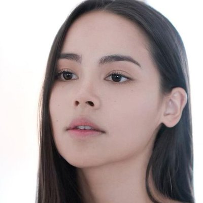 đắp mặt nạ chăm sóc da