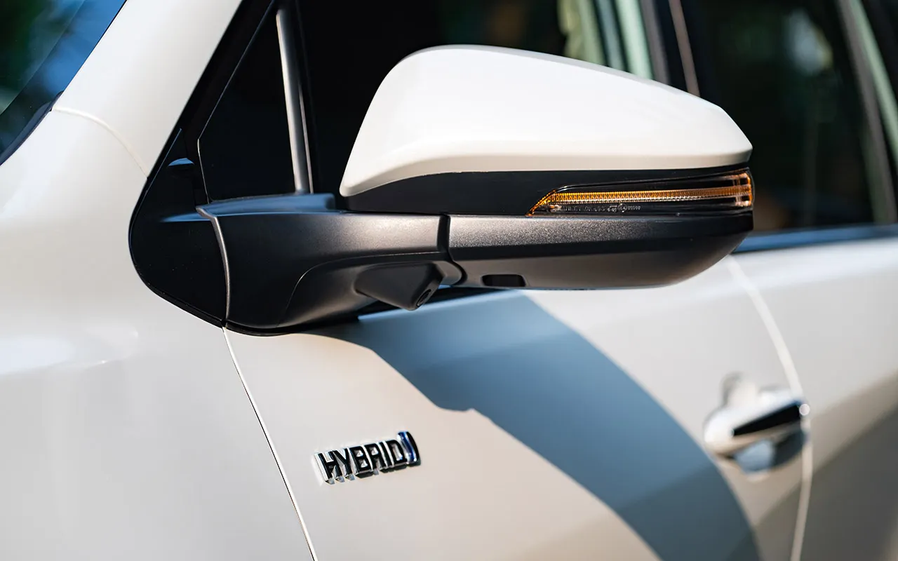 Bề ngoài dòng xe Toyota phiên bản Hybird