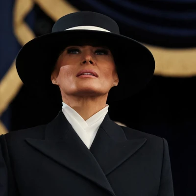 bản phối thời trang Melania Trump