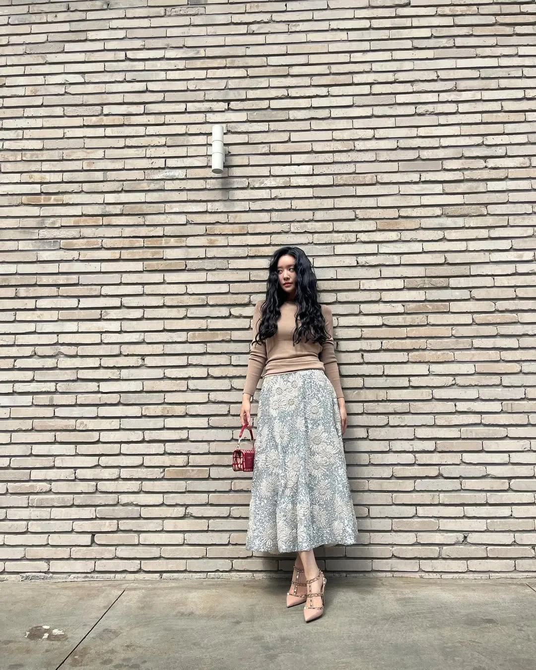 phong cách nhẹ nhàng của cha joo young nữ chính the queen who crowns 