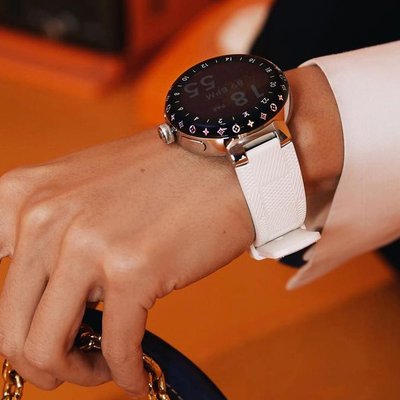 đồng hồ thông minh thời trang cho phái nữ