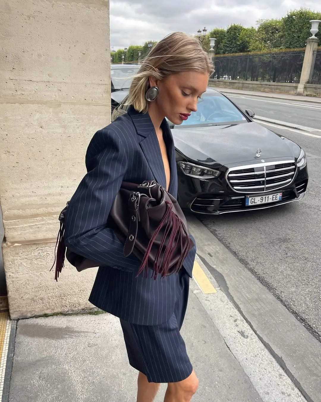 elsa hosk vest xanh navy