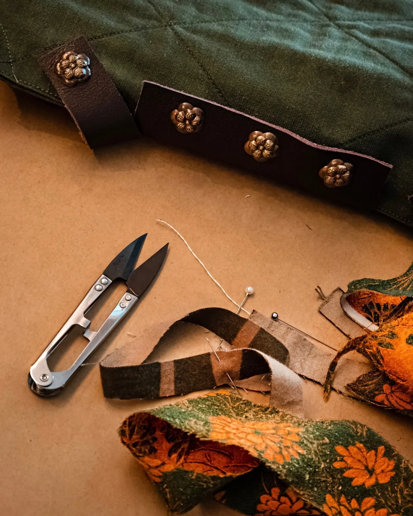 chi tiết thêu mailamwearableart