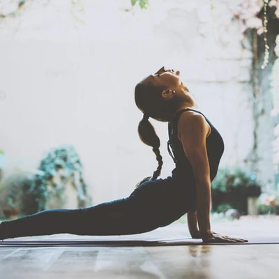 cách trị đau lưng hiệu quả 2