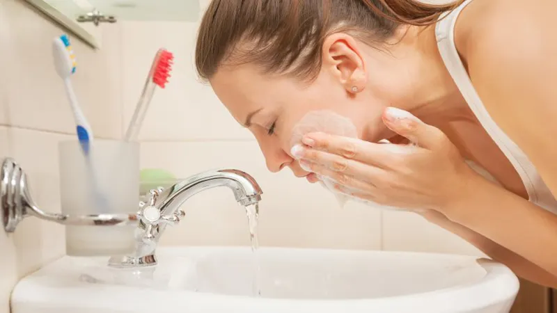 13 điều quan trọng bạn cần làm để giúp chăm sóc da ở độ tuổi 20