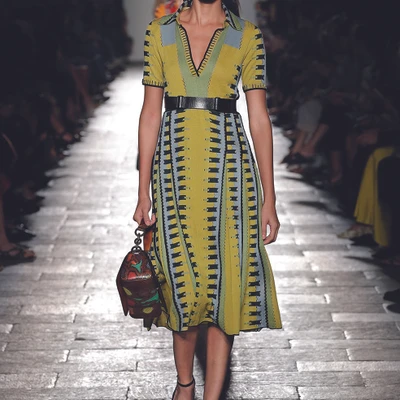 Bottega Veneta thông báo hai show diễn kết hợp nam và nữ thường niên - 04
