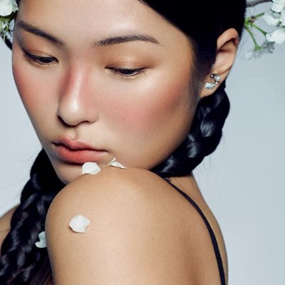 trà my vẻ đẹp cô gái á đông