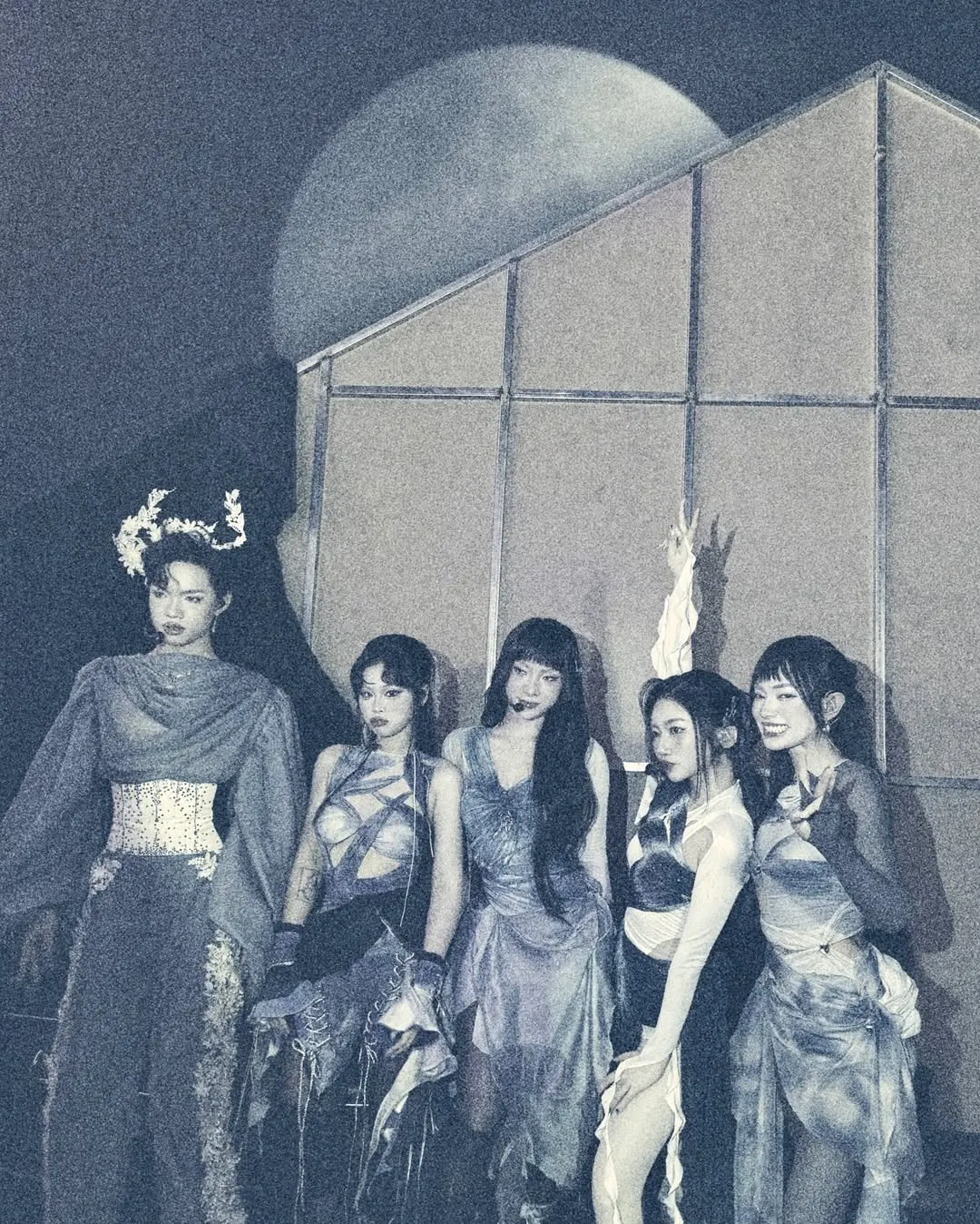 ELLE_Em-Xinh-Say-Hi-Tap-4-Livestage-2-00030