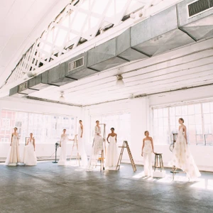 Hình ảnh hậu trường từ Bridal Spring Fashion Week 2017 - ellevietnam 11