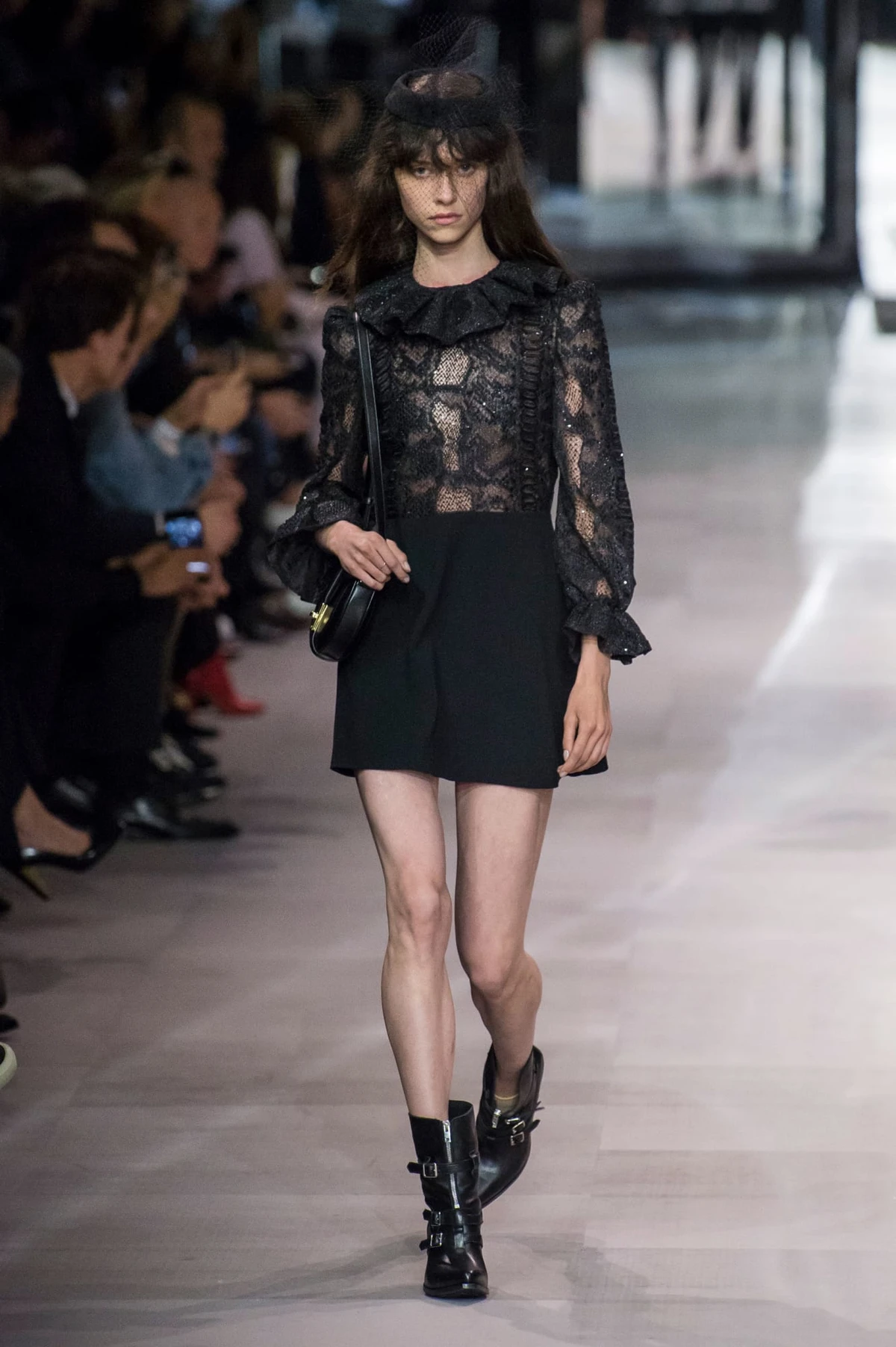 Tuần lễ thời trang Paris 2019 Celine 03