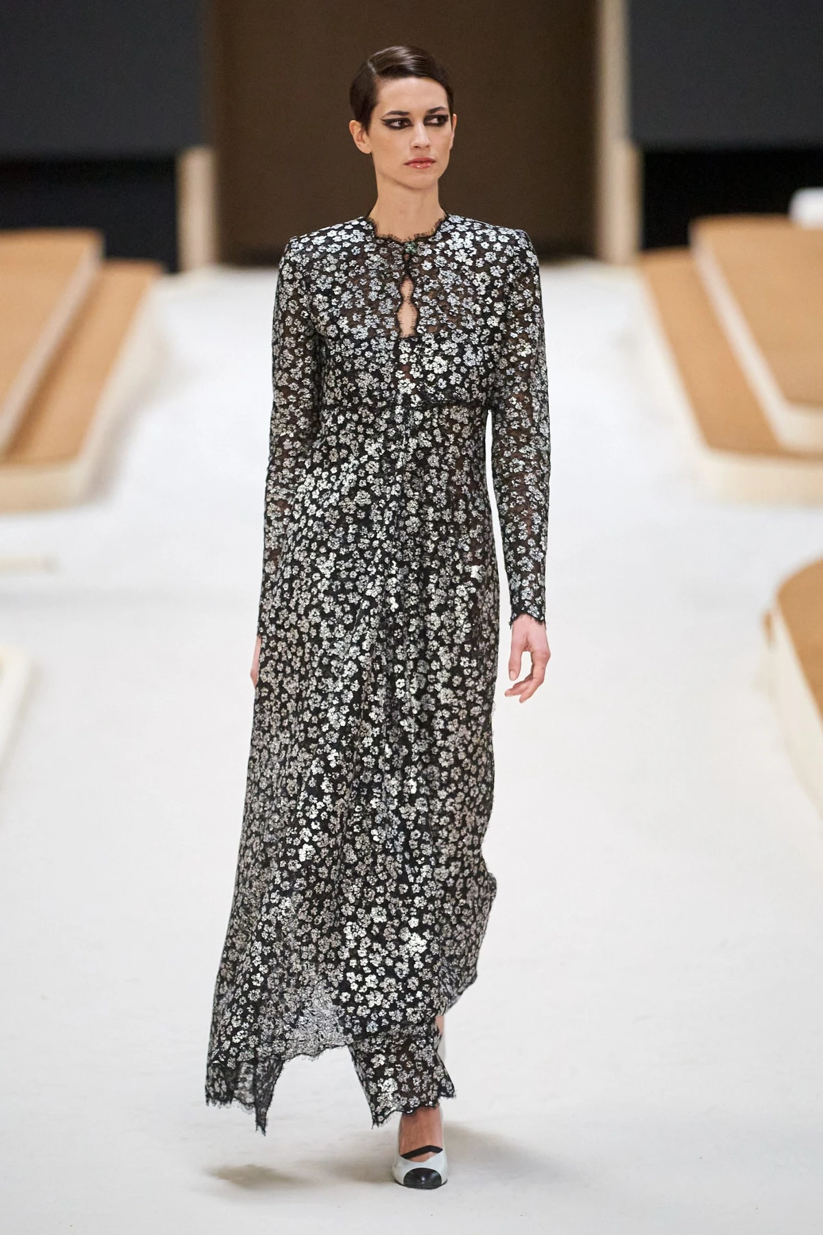 Chanel Couture Xuân Hè 2022 look 21