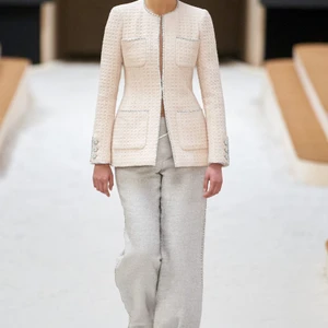 Chanel Couture Xuân Hè 2022 look 6