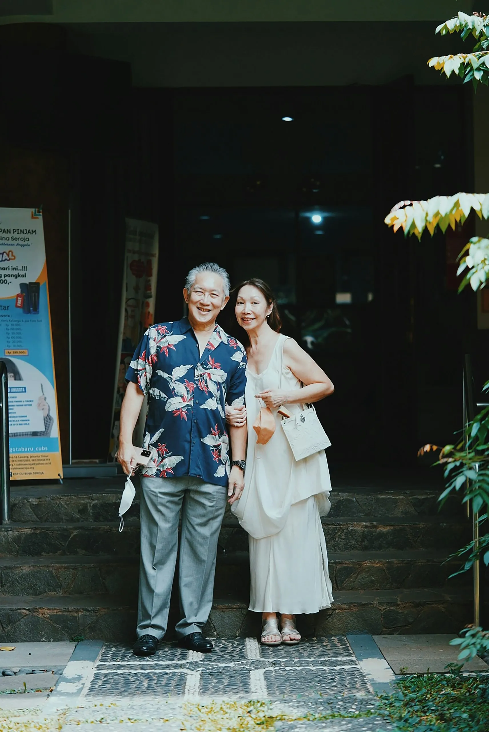 người già hạnh phúc