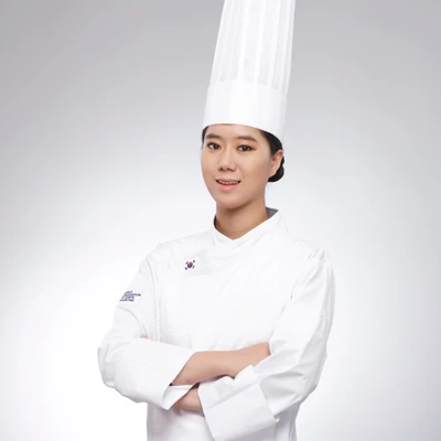Park Hyatt Saigon chào đón Trưởng bộ phận bếp bánh Narae Kim