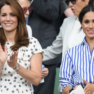 Công nương Kate và Meghan mỗi người một vẻ khi xem quần vợt Wimbledon