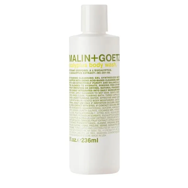 Các loại bông thấm, lotion và sữa tắm có chứa axit glycolic và axit salicylic được xem là cứu cánh cho những ai thường bị mụn trên cơ thể, đặc biệt là ở lưng