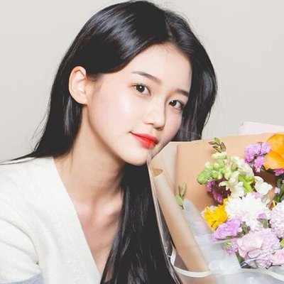 kem dưỡng mắt chứa caffeine