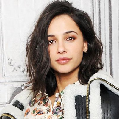 hữu cơ Naomi Scott bí quyết chăm sóc cơ thể
