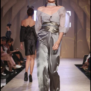 BST của NTK Nuchsuda tại ELLE Fashion Journey 2016