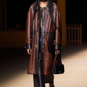 Coach Thu-Đông 2022 look 30