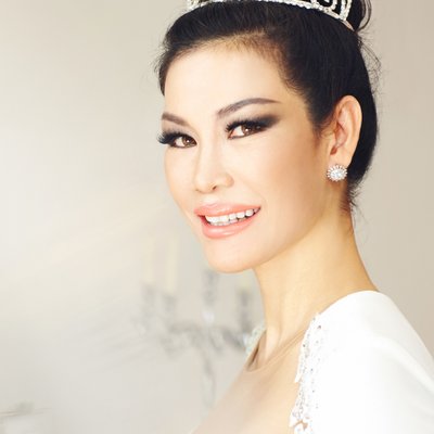 Valencia Trần: "Sắc đẹp là một khoản đầu tư xứng đáng" ELLE VN