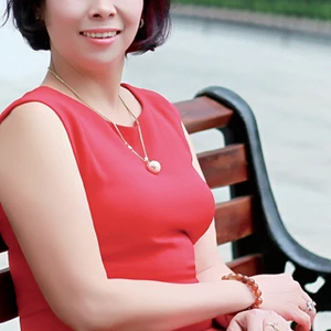 Nữ doanh nhân Phạm Thùy Dương-