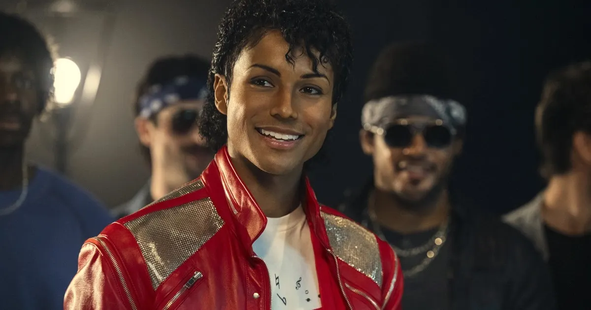 nam diễn viên Jaafar Jackson vào vai Michael Jackson trong phim tiểu sử Michael