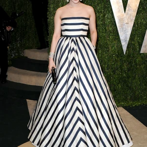 Học tập bí quyết thời trang U40 đẳng cấp của Phạm Băng Băng - ELLE VN