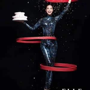 Phạm Hương: “Tuổi trẻ hãy cho mình cơ hội trải nghiệm”