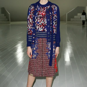 kiernan-shipka-marc-jacobs-fall-2016-front-row