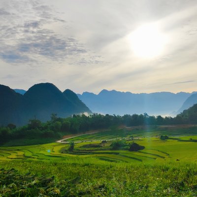 bản tình ca mùa hè trên Pù Luông