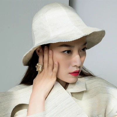 ELLE lắng nghe 2