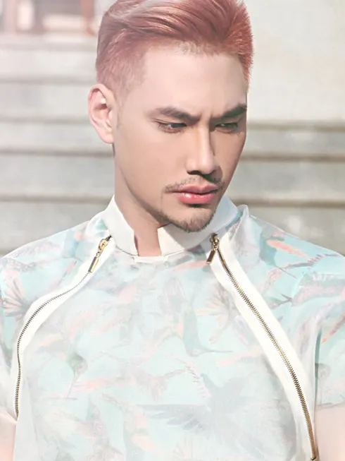 Chân dung NTK Lý Quý Khánh 