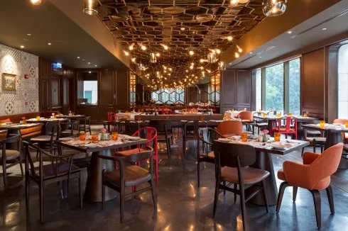 Saigon Kitchen đem đến các món ăn lấy cảm hứng từ món ăn đường phố Đông Dương và các món Âu.
