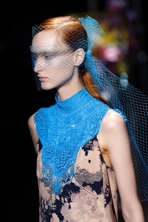 Phong cách làm đẹp độc đáo tại Paris Fashion Week Xuân-Hè 2017 ELLE VN